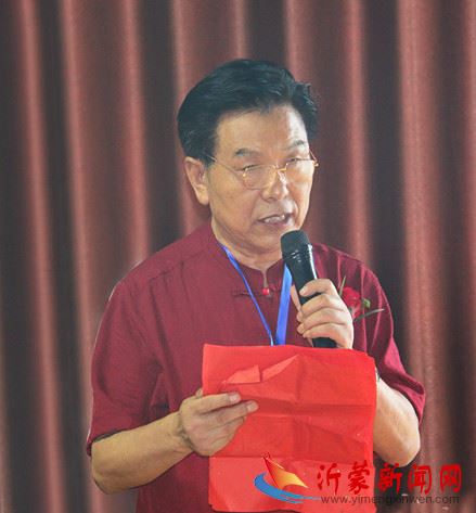 黄主席.jpg