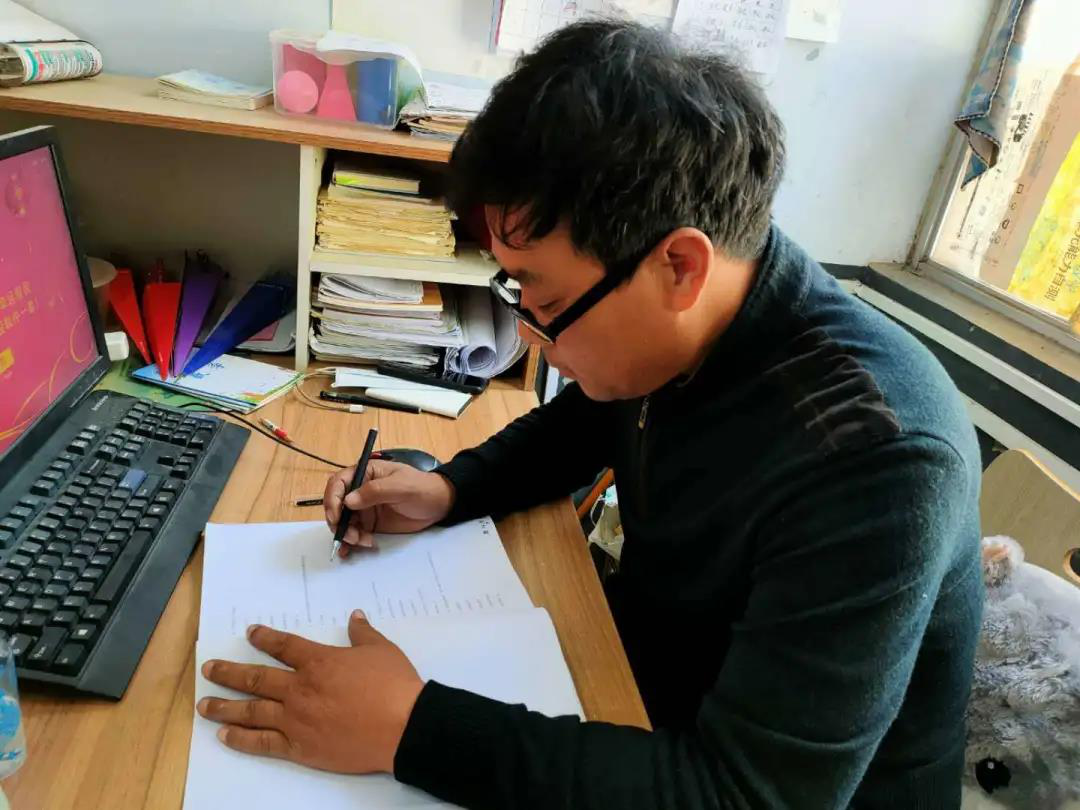 平凡中的坚守——新桥吉庆小学最美教师魏德顺