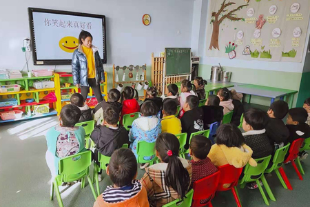 家园共育，静待花开----临沂市兰山区方城镇新桥中心幼儿园开展家长进课堂活动